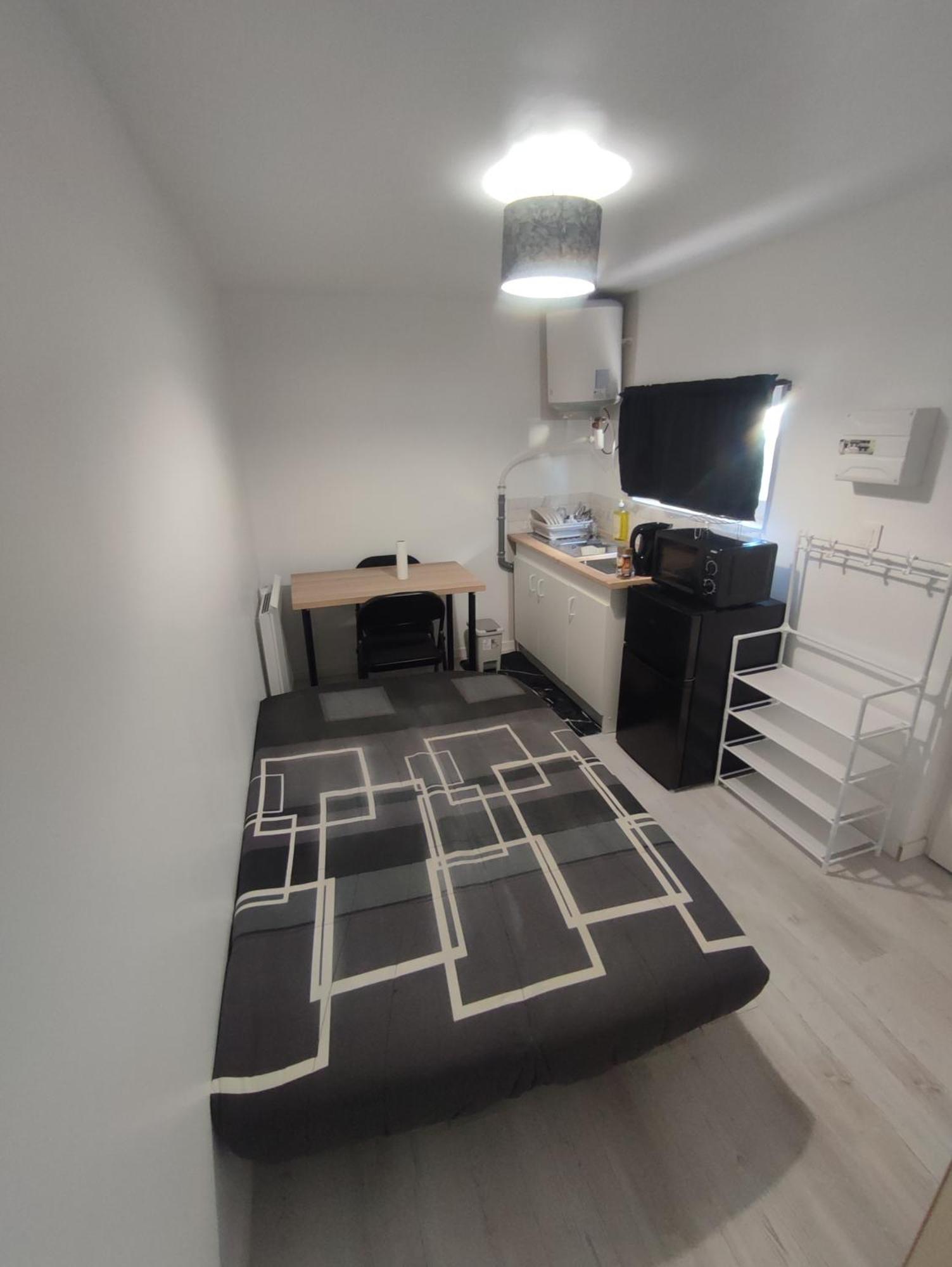 Apartamento Petit F2 Meuble Independant Limay Exterior foto